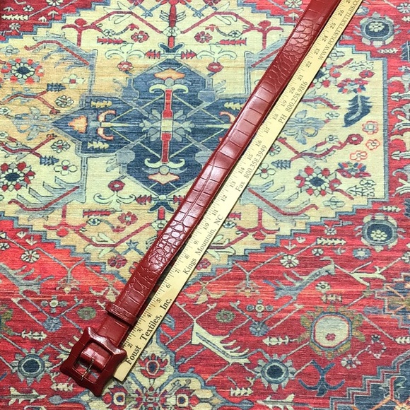 🇮🇹 The Limited Red Leather Crocodile Embossed Wide Adjustable Belt - Picture 7 of 10